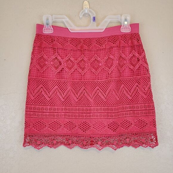American Eagle High Rise Crochet Lace Boho Salmon Pink Mini Skirt - Picture 1 of 4